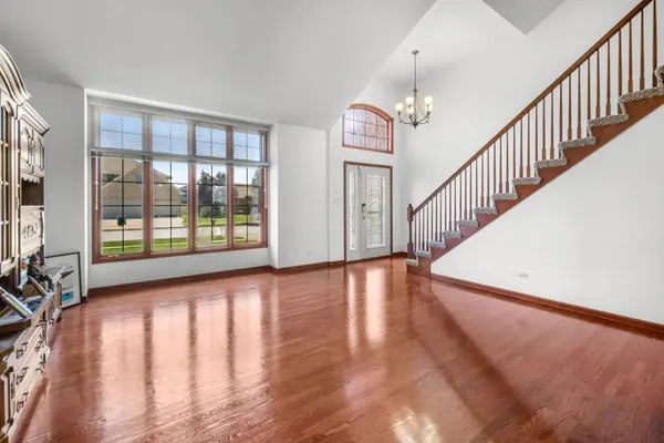 21154 Whitney DR, Matteson, IL 60443