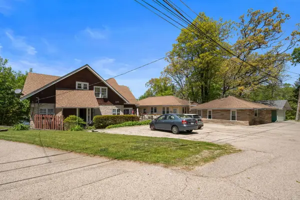 26198 W Spring Grove RD, Antioch, IL 60002