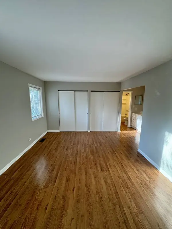 135 Oriole RD, Matteson, IL 60443