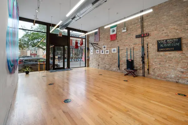 965 W 18th ST, Chicago, IL 60608