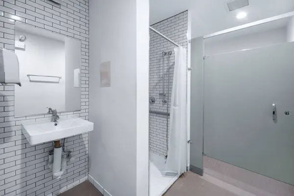965 W 18th ST, Chicago, IL 60608