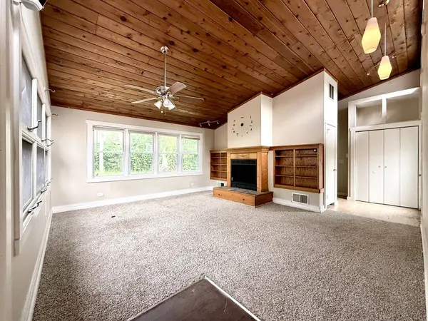 54 Monee RD, Park Forest, IL 60466