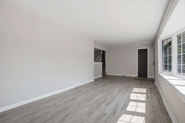 428 E 156th PL, South Holland, IL 60473