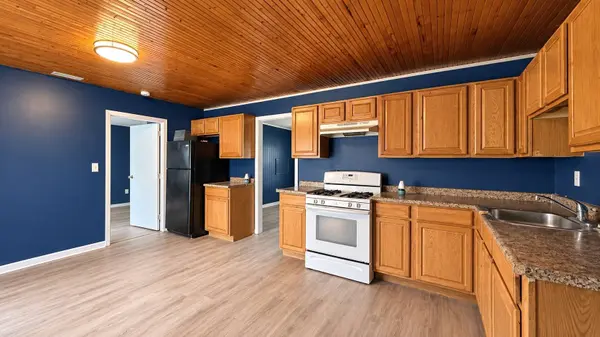 4241 Greenbrier LN, Richton Park, IL 60471