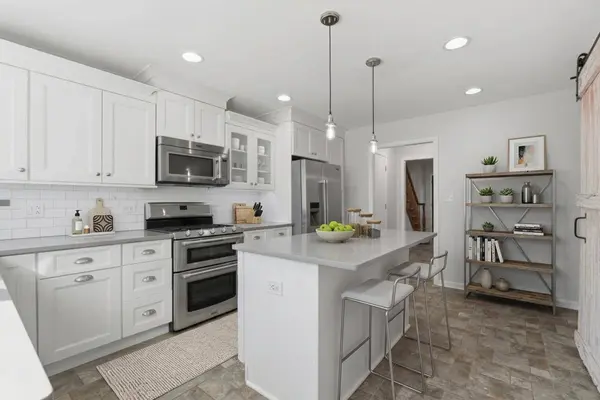 1525 WEDGEFIELD CIR, Naperville, IL 60563