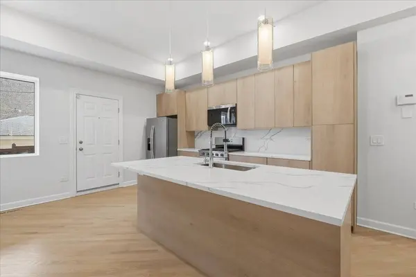 6505 S WOODLAWN AVE, Chicago, IL 60637