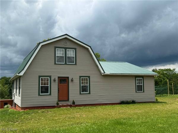 71322 Sharon RD, Bridgeport, OH 43912