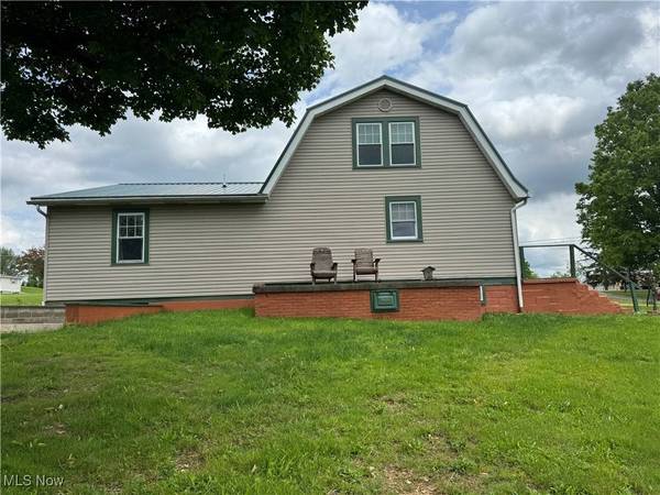 71322 Sharon RD, Bridgeport, OH 43912