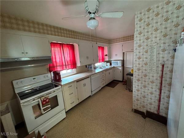 166 Bethesda ST, Barnesville, OH 43713