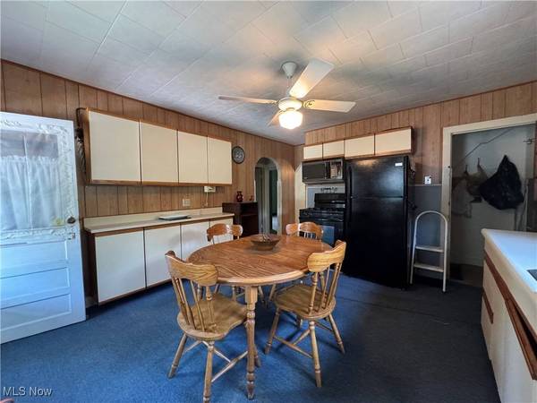 55612 National RD, Bridgeport, OH 43912