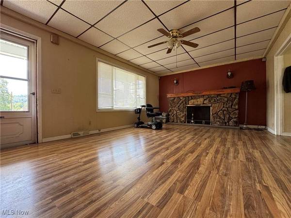 55233 Green Bank AVE, Bridgeport, OH 43912