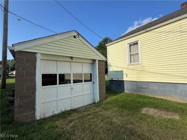 49770 Fairpoint Maynard RD, St Clairsville, OH 43950