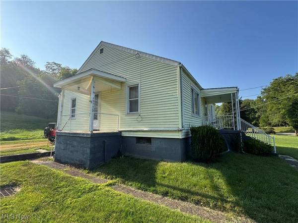 49770 Fairpoint Maynard RD, St Clairsville, OH 43950