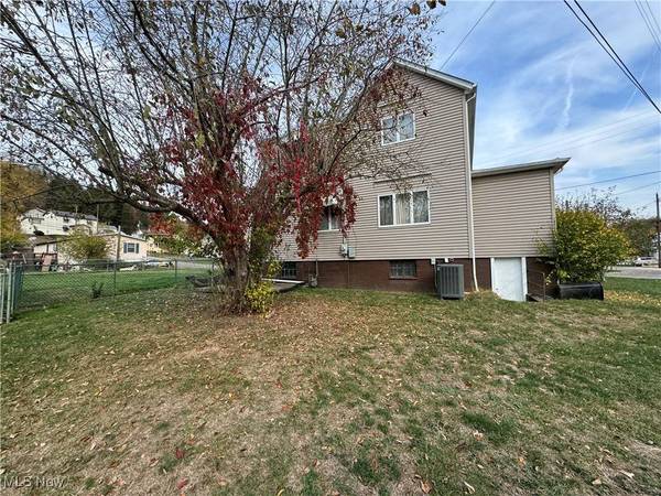 68000 Walnut ST, Bridgeport, OH 43912