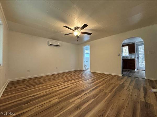 56068 Key Bellaire RD, Bellaire, OH 43906