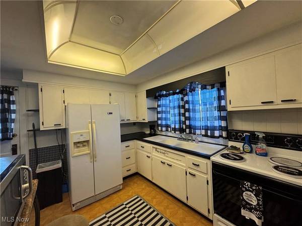 112 Parshall AVE, St Clairsville, OH 43950