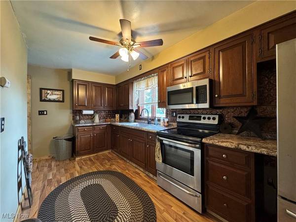 56745 Ferryview RD, Martins Ferry, OH 43935