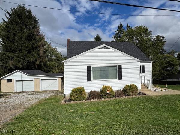 56745 Ferryview RD, Martins Ferry, OH 43935