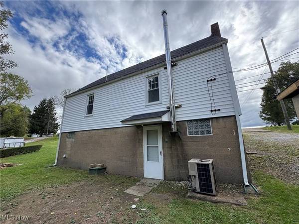 56745 Ferryview RD, Martins Ferry, OH 43935