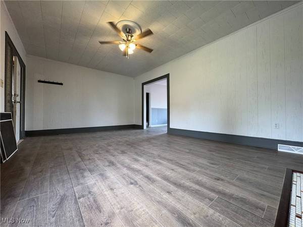 419 Saint Clair AVE, Cadiz, OH 43907