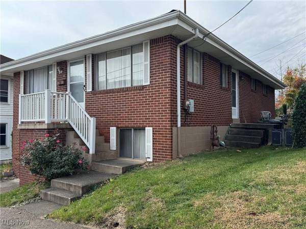 4 Walnut AVE, Bridgeport, OH 43912