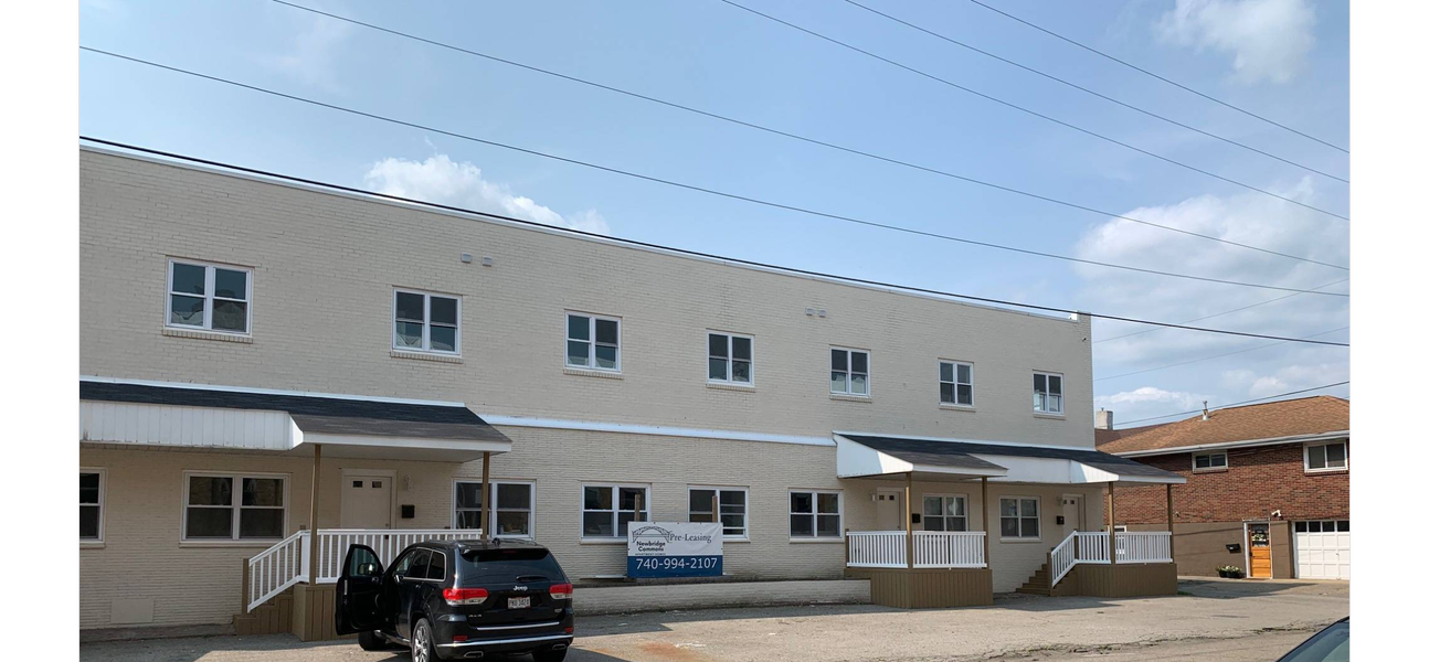 2401 Charles St #13, Wellsburg, WV 26070-1052
