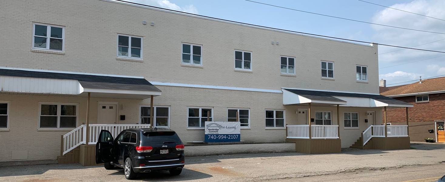 2401 Charles St #7, Wellsburg, WV 26070-1052