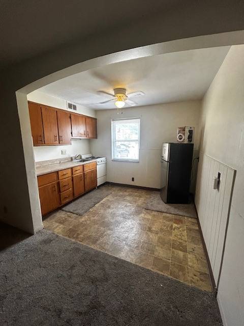 Wheeling, WV 26003-7150,1713 Warwood Ave #2