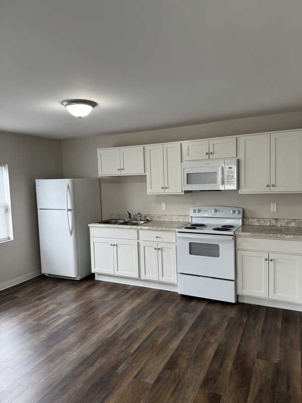 Wellsburg, WV 26070-1052,2401 Charles St #1