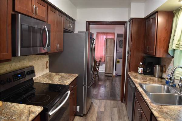 56929 Winding Hill RD, Bellaire, OH 43906