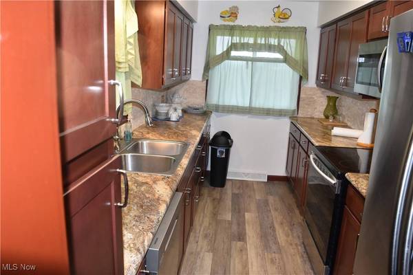 56929 Winding Hill RD, Bellaire, OH 43906