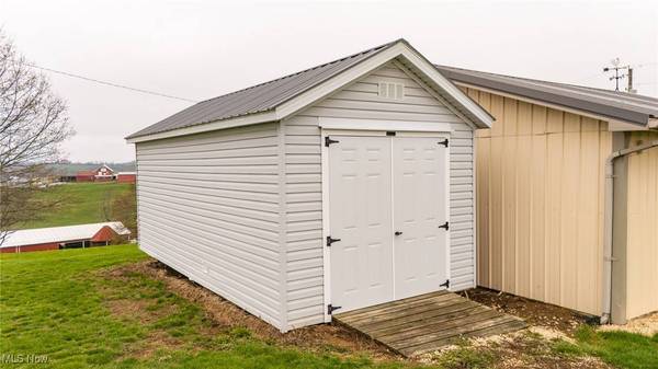 43996 Belmont Centerville RD, Belmont, OH 43718