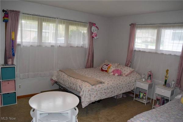 104 Franklin ST, St. Clairsville, OH 43950