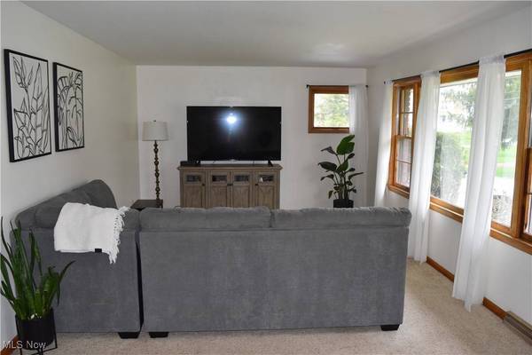 104 Franklin ST, St. Clairsville, OH 43950