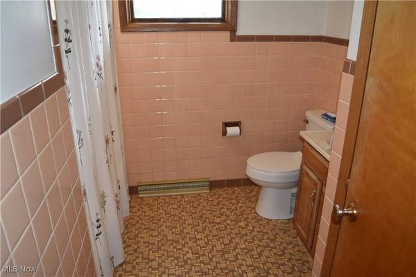 104 Franklin ST, St. Clairsville, OH 43950