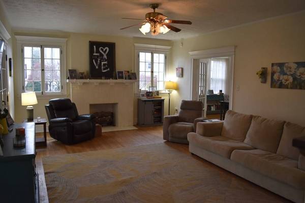 22 Laurel Ave, Wheeling, WV 26003