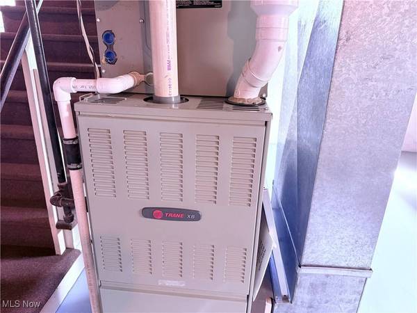 209 Taylor LN, St. Clairsville, OH 43950