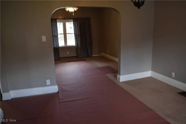 1028 Indiana ST, Martins Ferry, OH 43935