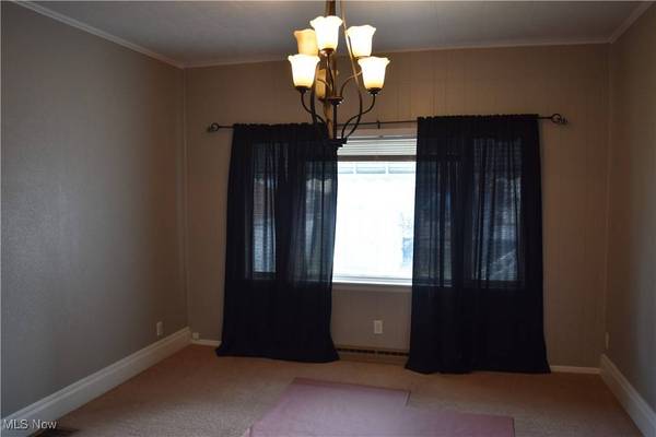 1028 Indiana ST, Martins Ferry, OH 43935