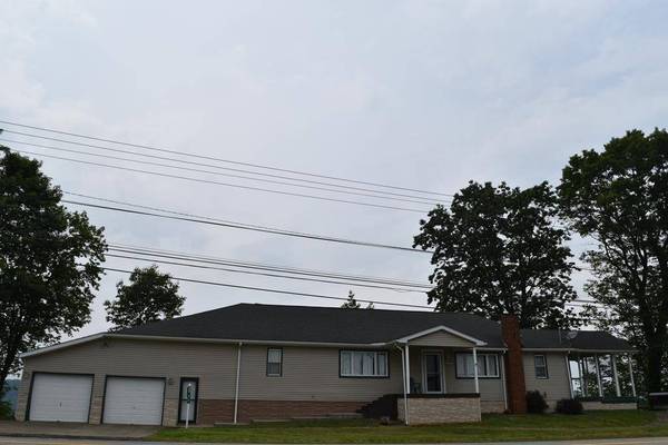 610 GlenDale Heights Rd, Glen Dale, WV 26041