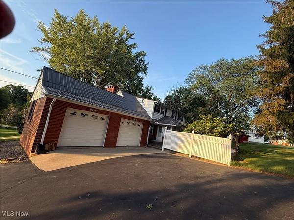 62239 Hillcrest RD, Barnesville, OH 43713