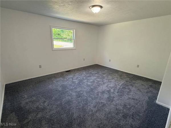 2364 W 23rd ST, Bellaire, OH 43906