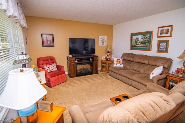 102 Clark RD, St Clairsville, OH 43950