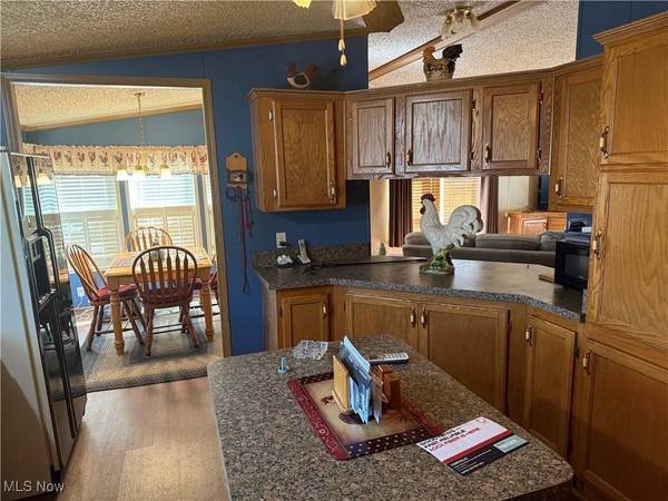 301 3rd AVE, Yorkville, OH 43971