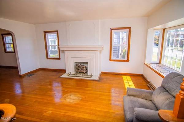 4623 Lincoln AVE, Shadyside, OH 43947