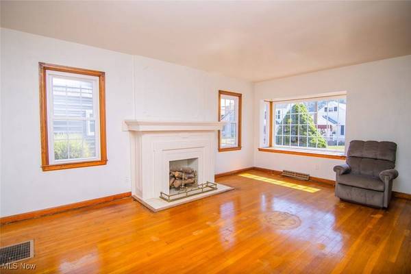 4623 Lincoln AVE, Shadyside, OH 43947