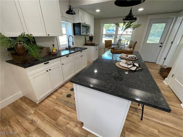 45223 Oak AVE, St Clairsville, OH 43950