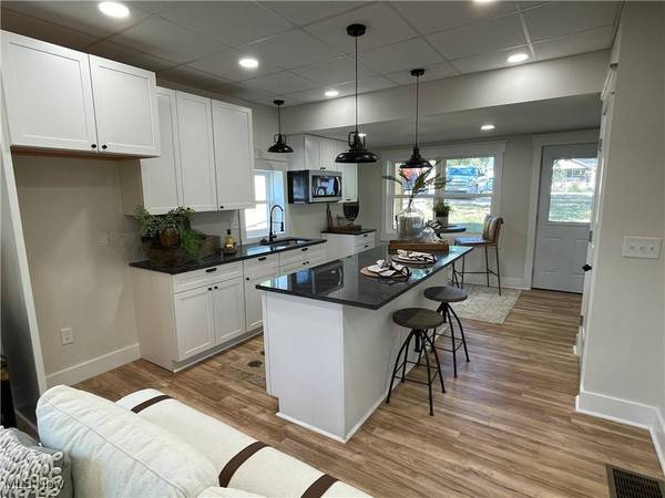 45223 Oak AVE, St Clairsville, OH 43950