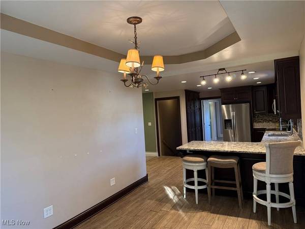 107 Broad ST, St Clairsville, OH 43950