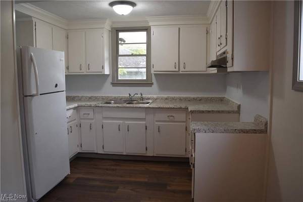 205 McFadden ST, St Clairsville, OH 43950